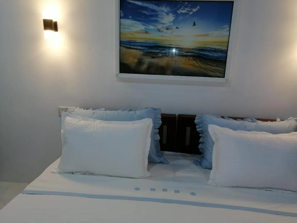 Jennifer'S Villa Negombo